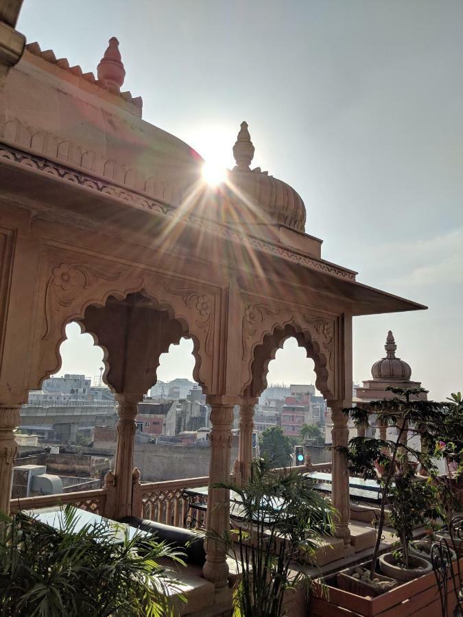 A Pousada Gypsy Monkey Jaipur Exterior foto